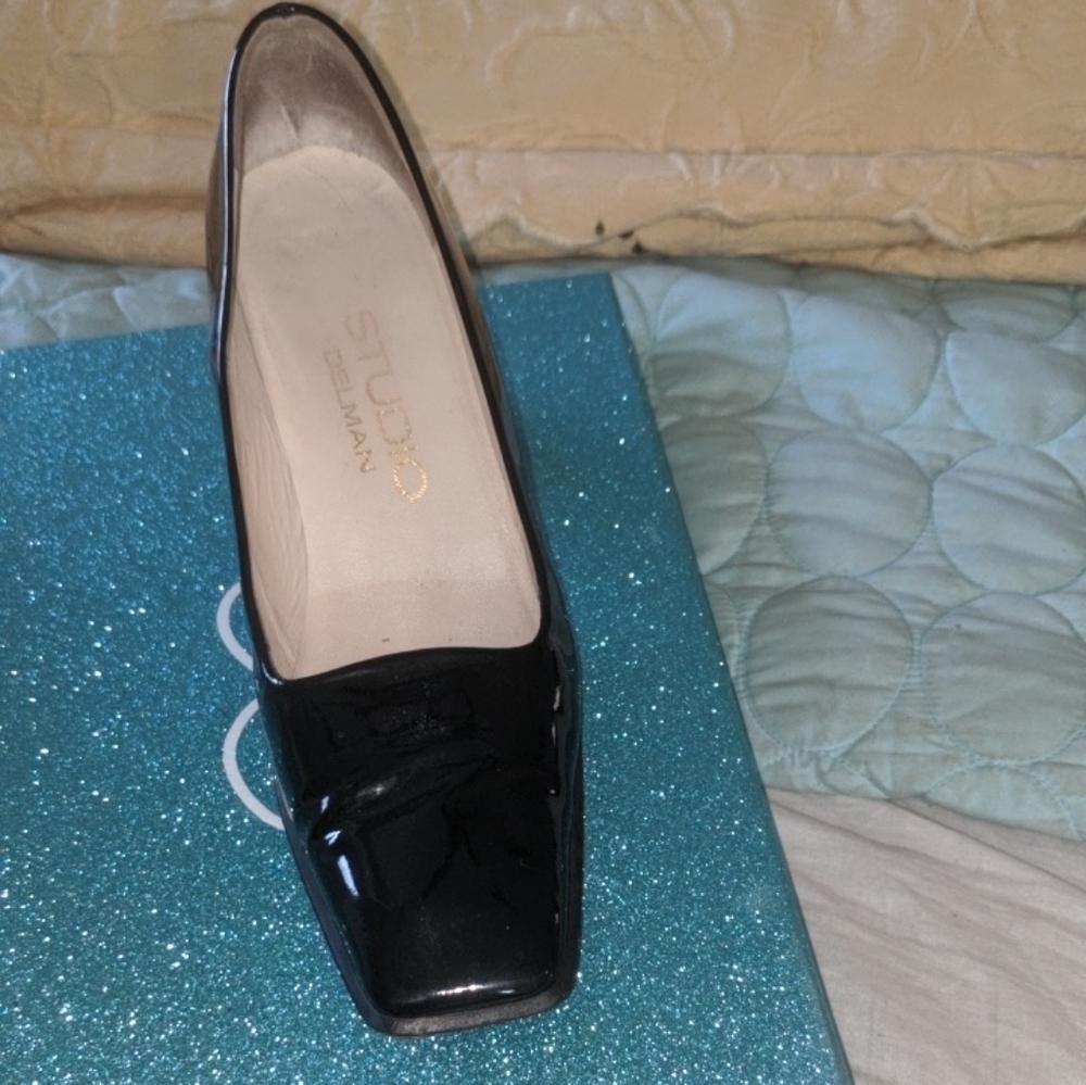 Patent leather shoed